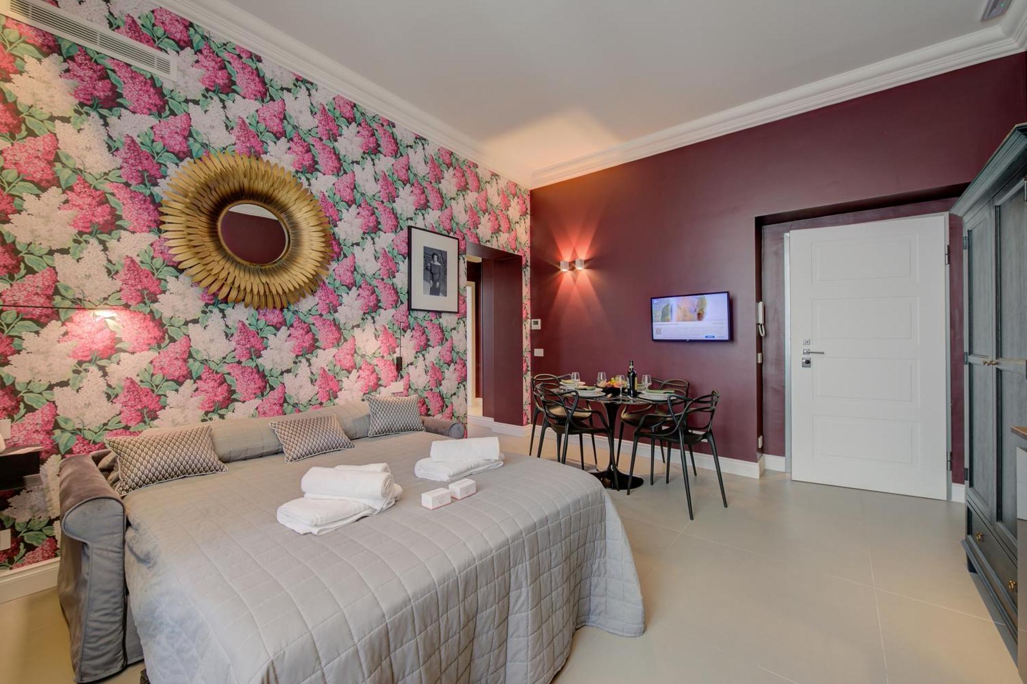 Seven Suites Apartments - Via Matteotti 178 Санремо Екстер'єр фото