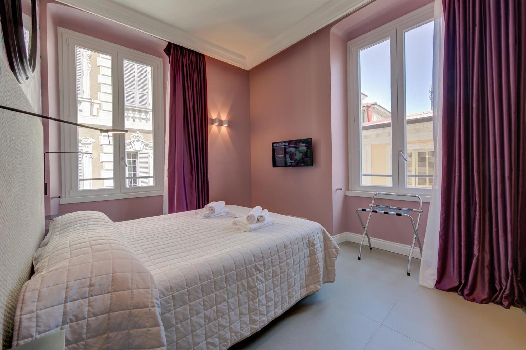 Seven Suites Apartments - Via Matteotti 178 Санремо Екстер'єр фото