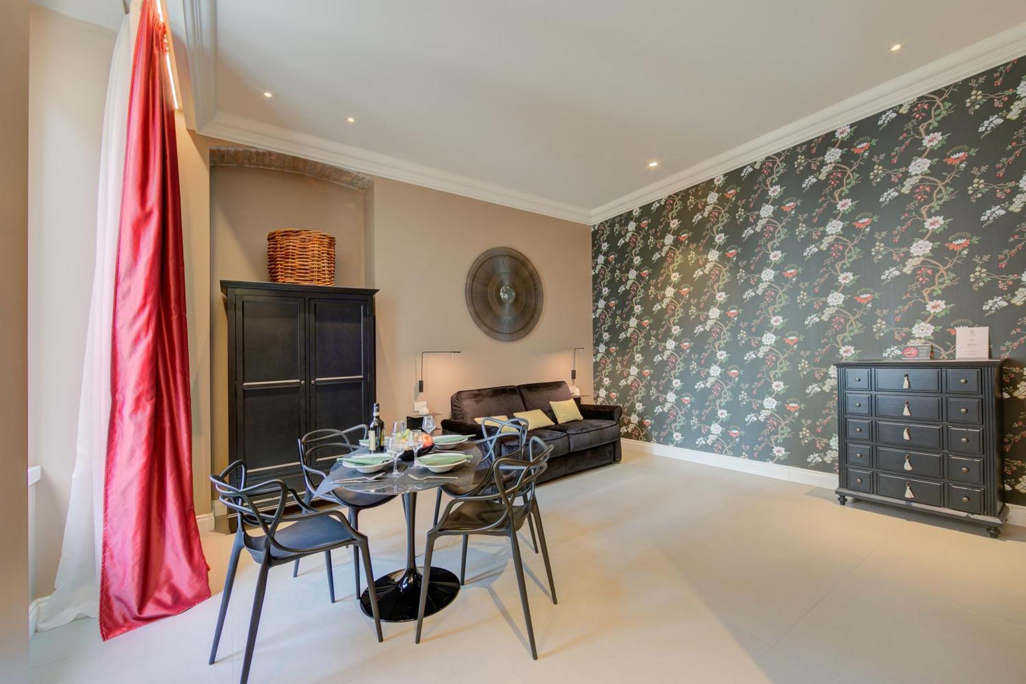 Seven Suites Apartments - Via Matteotti 178 Санремо Екстер'єр фото