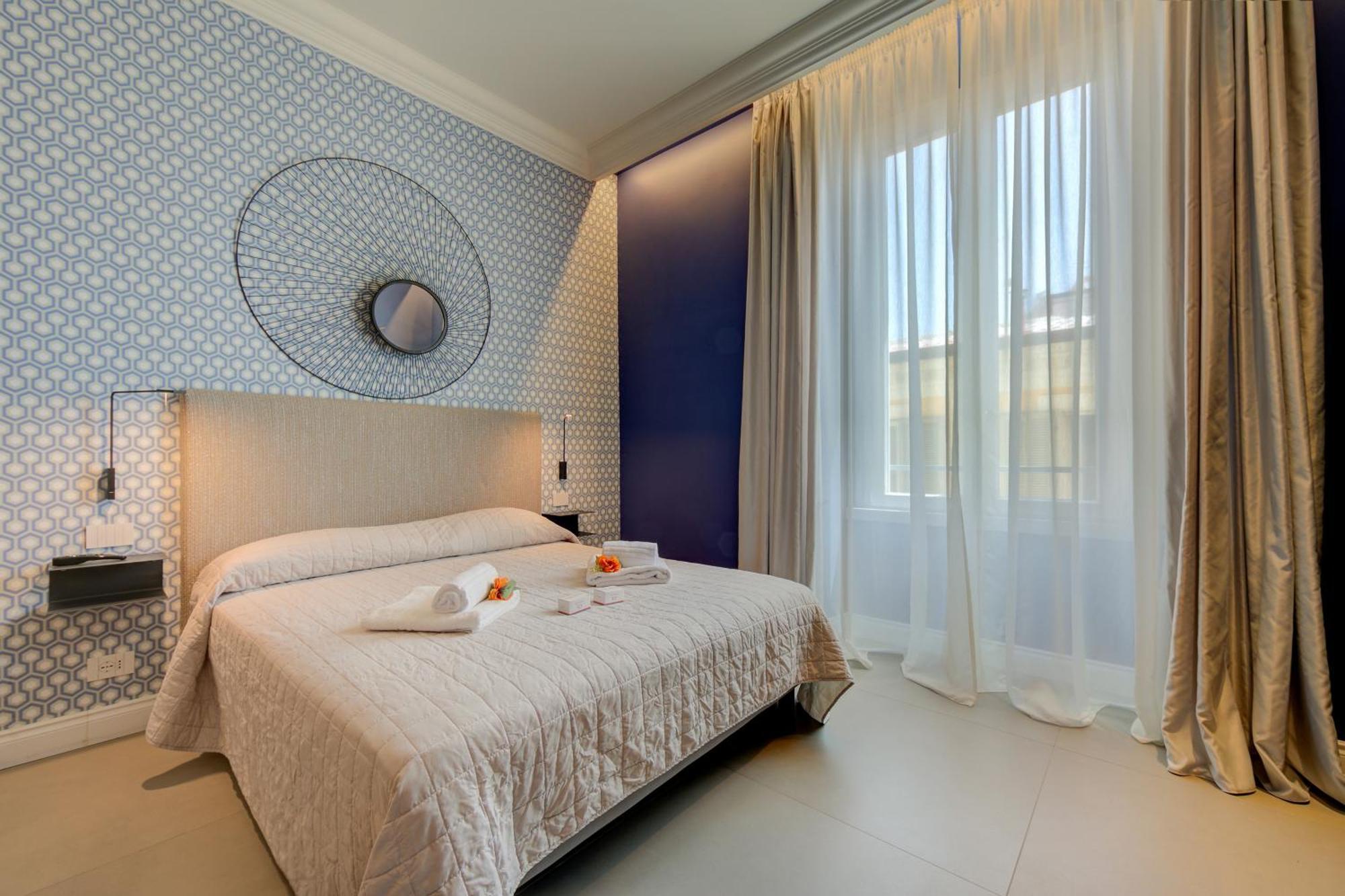 Seven Suites Apartments - Via Matteotti 178 Санремо Екстер'єр фото